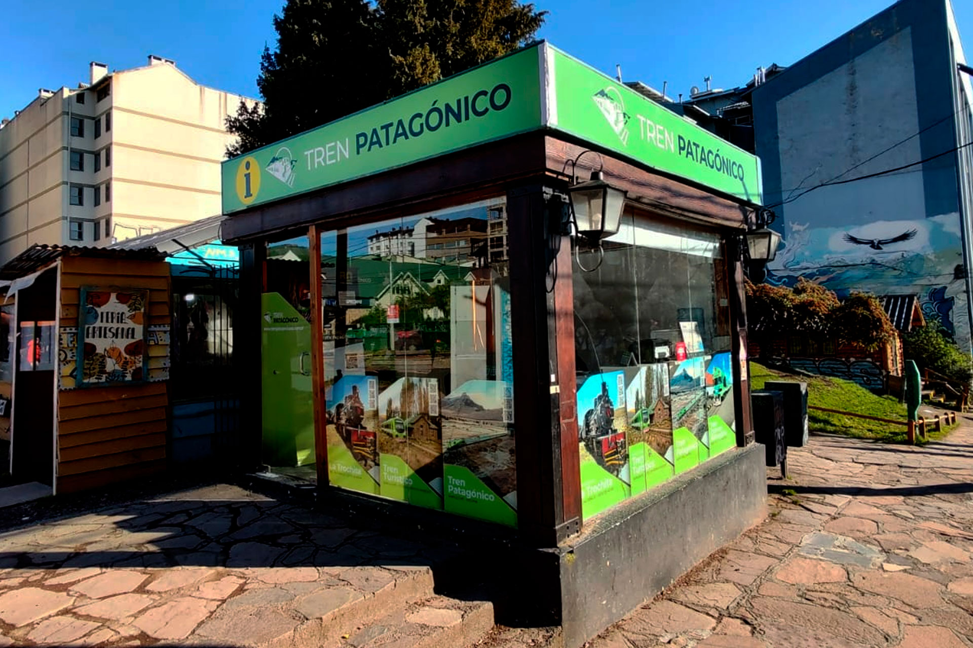 Tren-Patagonico-oficina-comercial